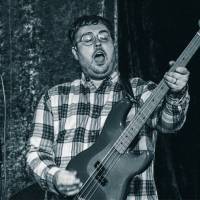 UK Bass Player Available (photo 3)