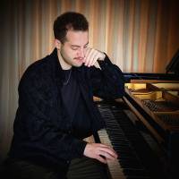 Felix Mendel: Singer-Pianist (photo 6)
