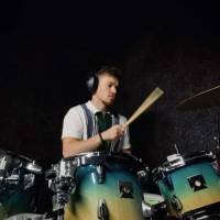 Johnny - Party band drummer  (photo 1)