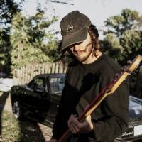 Paul Linkous-Electric & Upright Bassist  (photo 4)