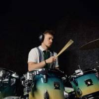 Johnny - Party band drummer 